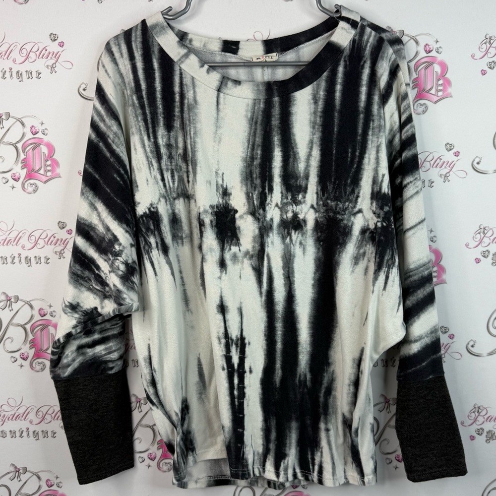 BiBi long sleeve sweater pull over soft Black and White Tie-Dye Long Sleeve Top